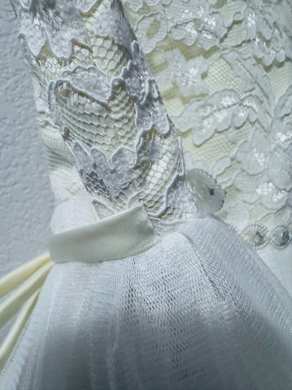 American Princess Girl’s Lace and Tiered Tulle Party Dress. Size 6. - Picture 5 of 13